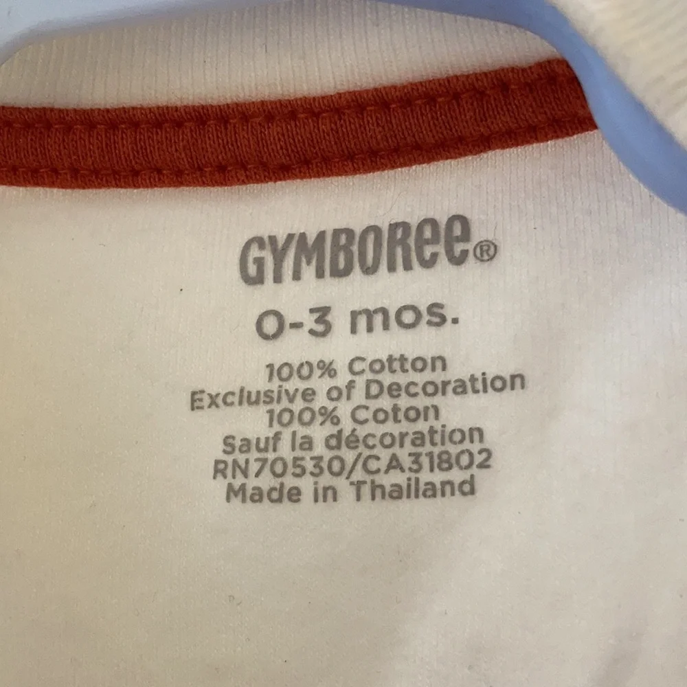 Gymboree infant a0526